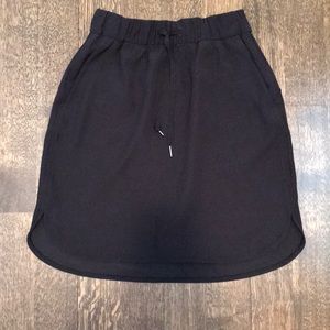 Pull on Lululemon skirt